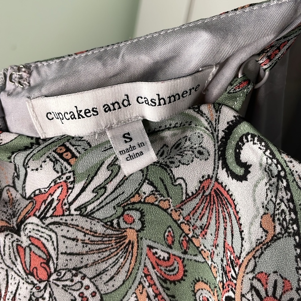 Cupcakes and Cashmere Paisley Jumpsuit - Size Small - Picture 5 of 5
